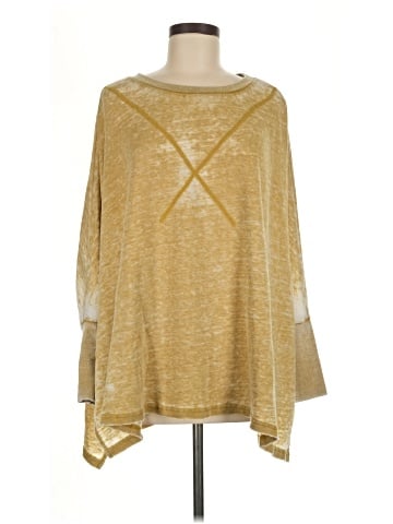 Akemi + Kin 3/4 Sleeve T-Shirt (view 1)