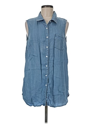 Intro Sleeveless Button-Down Shirt (view 1)
