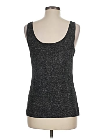 Jennifer Lopez Sleeveless Top (view 2)