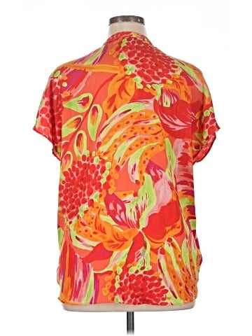 Cupcakes & Cashmere Short Sleeve Blouse (view 2)