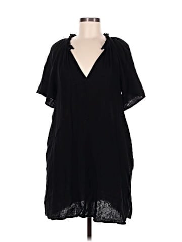 Old Navy Casual Dress (view 1)