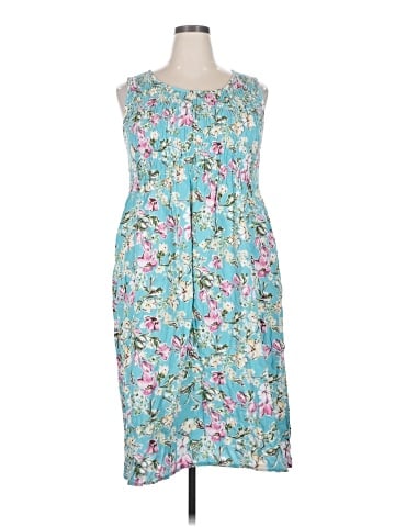 Croft & Barrow Casual Dress (view 1)