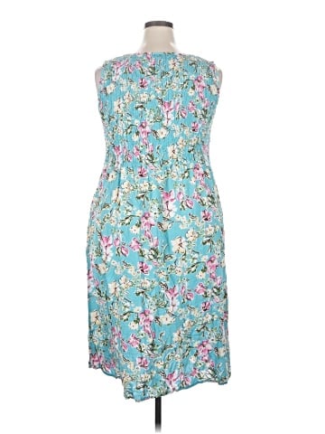 Croft & Barrow Casual Dress (view 2)