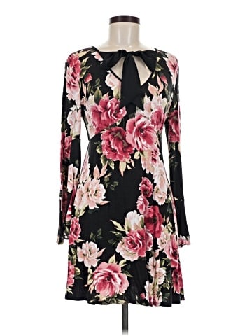 Xhilaration Casual Dress (view 1)