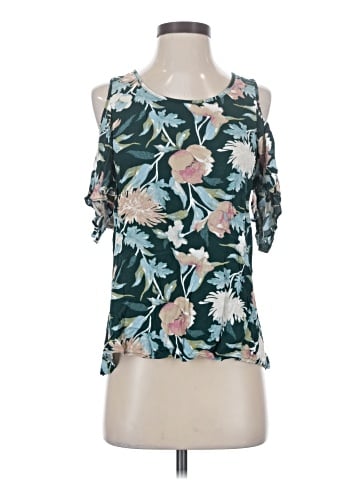 Daytrip Sleeveless Blouse (view 1)