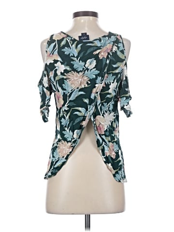 Daytrip Sleeveless Blouse (view 2)