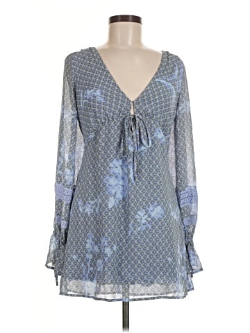 Urban Outfitters Casual Dress (view 1)
