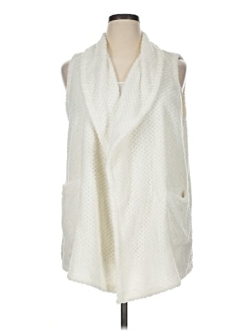 Croft & Barrow Sweater Vest (view 1)