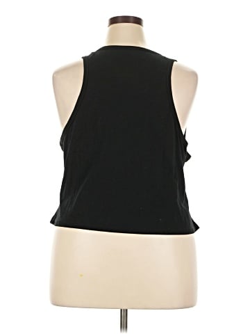 Hot Topic Tank Top (view 2)