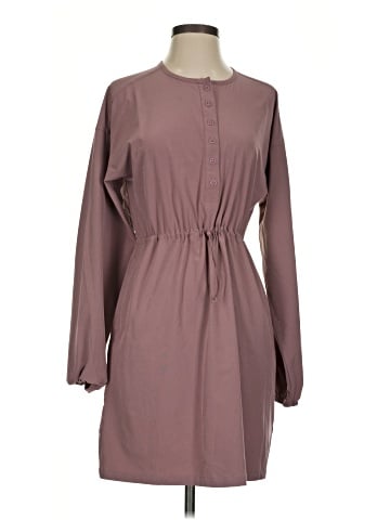 Columbia Casual Dress (view 1)