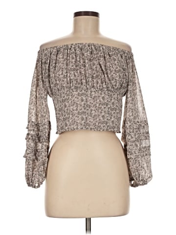 ASTR The Label 3/4 Sleeve Blouse (view 1)