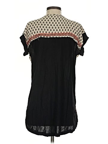 Akemi + Kin Short Sleeve Blouse (view 2)