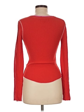 Urban Outfitters Long Sleeve T-Shirt (view 2)