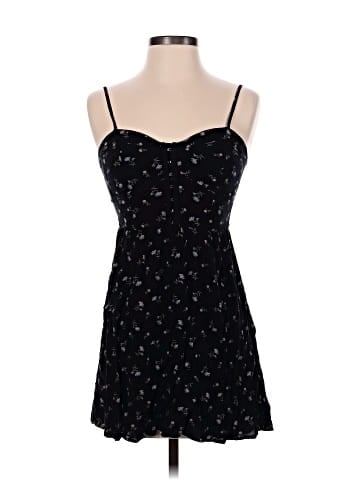 American Eagle Outfitters Cocktail Dress (view 1)