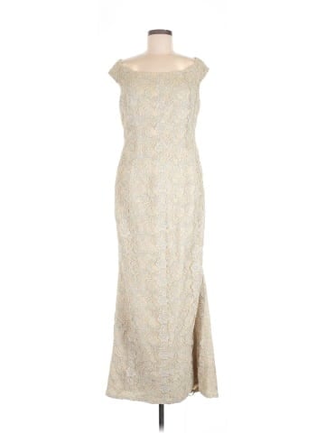 Carmen Marc Valvo Cocktail Dress (view 1)