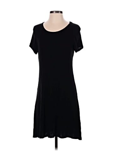 Olivia Rae Casual Dress (view 1)