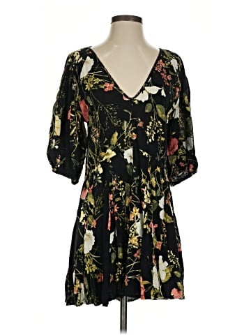 H&M Casual Dress (view 1)