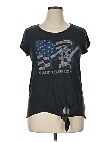 Rock & Republic Short Sleeve T-Shirt (view 1)