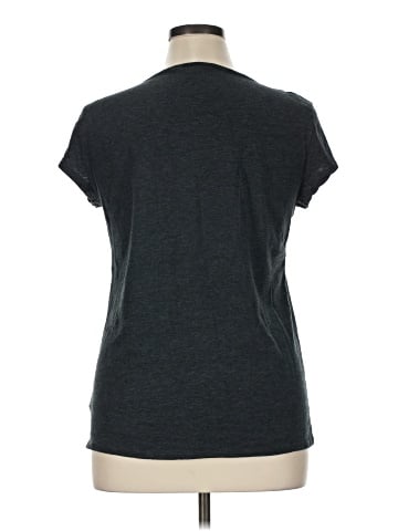Rock & Republic Short Sleeve T-Shirt (view 2)