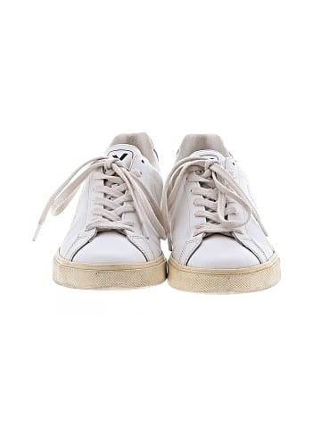 VEJA Sneakers (view 2)