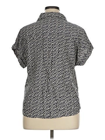 Pleione Short Sleeve Blouse (view 2)