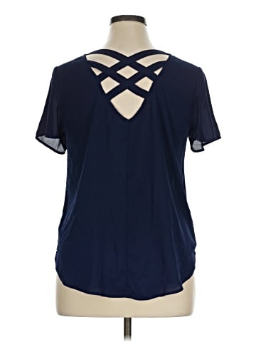 Lily White Short Sleeve Top (view 2)