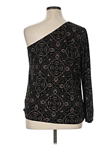 Maurices 3/4 Sleeve Top (view 2)