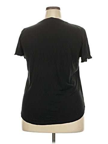 Maurices Short Sleeve T-Shirt (view 2)