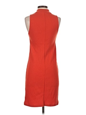 Old Navy Casual Dress (view 2)
