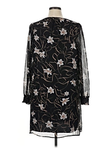 Elizabeth and James Casual Dress (view 2)