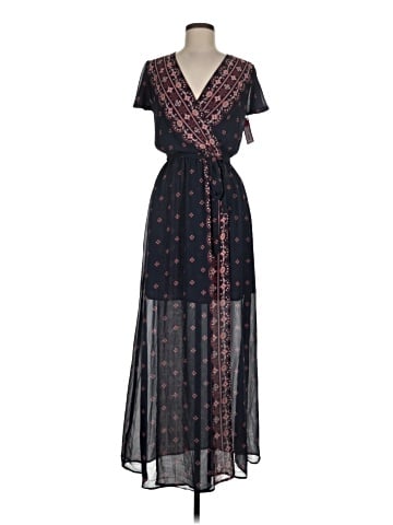 Xhilaration Casual Dress (view 1)