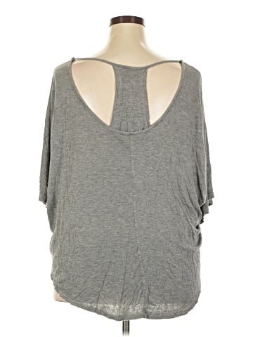 Rouge 3/4 Sleeve Top (view 2)