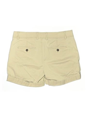 Vince. Khaki Shorts (view 2)
