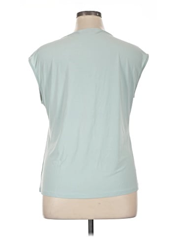 Kasper Sleeveless T-Shirt (view 2)
