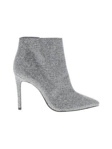 Jessica Simpson Heels (view 1)