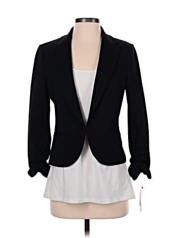 Amanda + Chelsea Blazer (view 1)