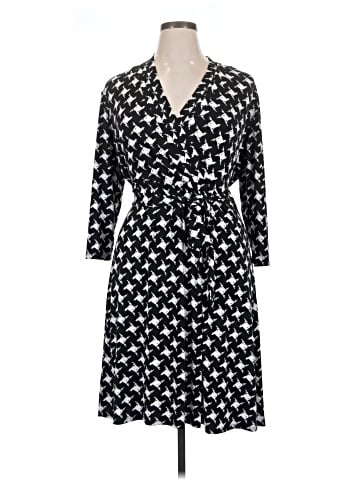Liz Claiborne Casual Dress (view 1)