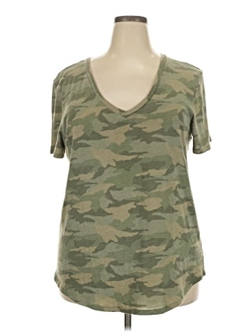 American Eagle Outfitters Short Sleeve T-Shirt (view 1)