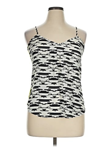 Weavers Sleeveless Top (view 1)