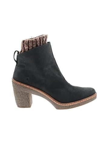 El Naturalista Ankle Boots (view 1)