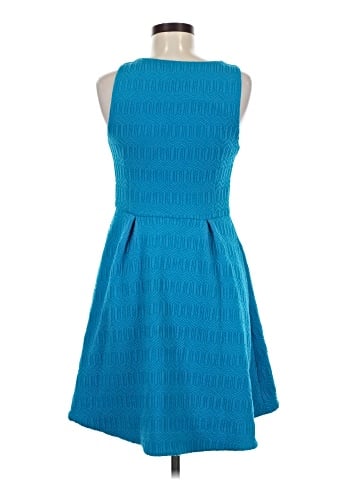 Leifsdottir Casual Dress (view 2)