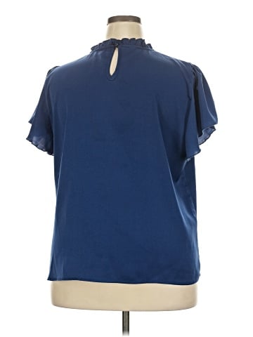 Pretty Garden Short Sleeve Blouse (view 2)