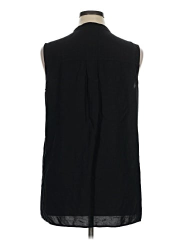 Uniqlo Sleeveless Button-Down Shirt (view 2)