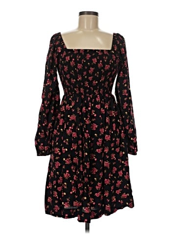 Old Navy Casual Dress (view 1)
