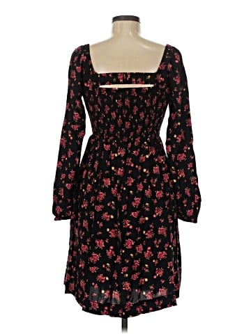 Old Navy Casual Dress (view 2)