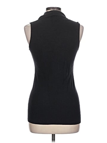 Takeout Sleeveless Top (view 2)