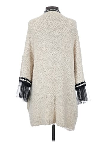 Amadi Poncho (view 2)