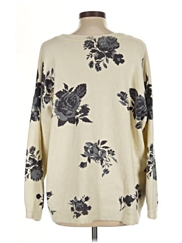 Chelsea & Theodore Pullover Sweater (view 2)