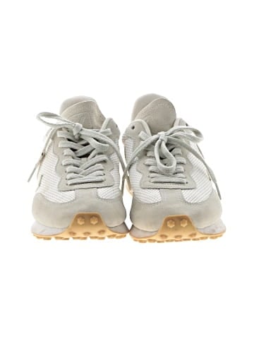VEJA Sneakers (view 2)