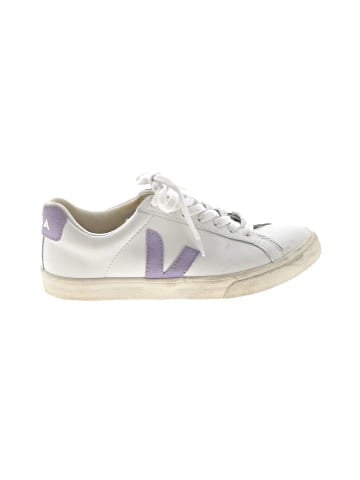 VEJA Sneakers (view 1)